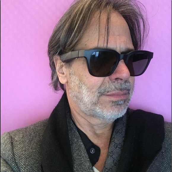 Meet your Posher, Peter - Picture 1 of 1